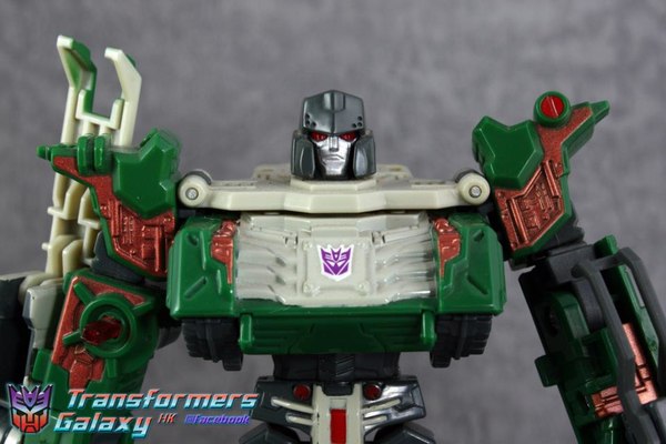 Takara Transformers United UN 25 Tank Megatron  (3 of 50)